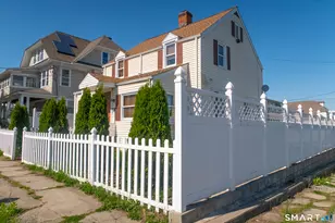 1184 Lindley St, Bridgeport, CT 06606 - Photo 32