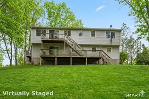 4 Woodland Hollow St, Windsor Locks, CT 06096 - Photo 4