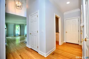 18 Cavendish Pl, Avon, CT 06001 - Photo 22