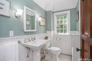 7 Fernwood Rd, West Hartford, CT 06119 - Photo 28
