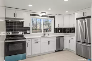 2 Burr Hl Ter, North Branford, CT 06471 - Photo 8