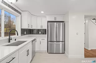 2 Burr Hl Ter, North Branford, CT 06471 - Photo 10