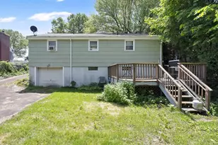 141 Tanner St, Manchester, CT 06042 - Photo 2