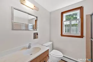 49 Schaffer Dr, East Hartford, CT 06118 - Photo 22