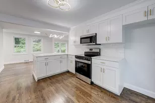11 Cheshire Rd, Prospect, CT 06712 - Photo 4