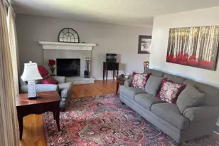21 Parklawn Cir, Waterbury, CT 06708 - Photo 4