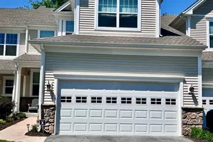 178 Ridgewood Dr, Middlebury, CT 06762 - Photo 1