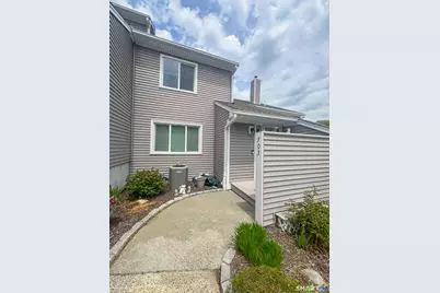 703 Golf Drive #703, East Haven, CT 06512 - Photo 2