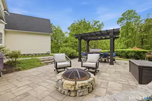 82 Deer Run Dr, Colchester, CT 06415 - Photo 8