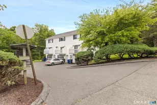8 Belmont Ln, Danbury, CT 06810 - Photo 12