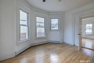 46 Sanford Ave, Bridgeport, CT 06604 - Photo 2