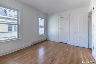 46 Sanford Avenue, Bridgeport, CT 06604 - Photo 16