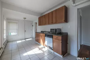 46 Sanford Ave, Bridgeport, CT 06604 - Photo 20