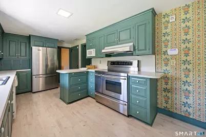 52 Susan Lane, Meriden, CT 06450 - Photo 12