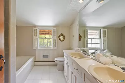 52 Susan Lane, Meriden, CT 06450 - Photo 18