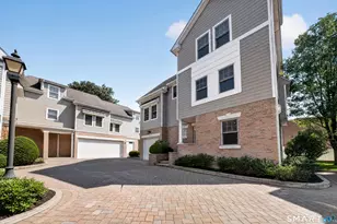 88 Maple Tree Ave, Stamford, CT 06906 - Photo 2