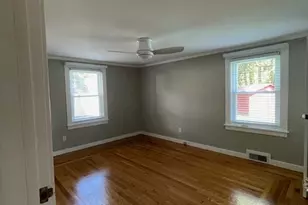 2 Robert St, Somers, CT 06071 - Photo 10