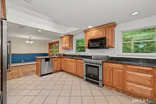 42 Blueberry Hill Rd, Weston, CT 06883 - Photo 6