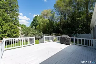 43 Green Knolls Ln, Fairfield, CT 06824 - Photo 10