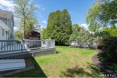 43 Green Knolls Lane, Fairfield, CT 06824 - Photo 12