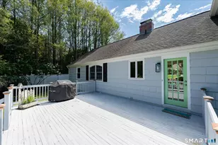 43 Green Knolls Ln, Fairfield, CT 06824 - Photo 38