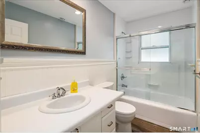43 Green Knolls Lane, Fairfield, CT 06824 - Photo 16