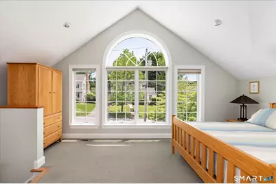 43 Green Knolls Lane, Fairfield, CT 06824 - Photo 8