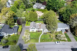 43 Green Knolls Ln, Fairfield, CT 06824 - Photo 14