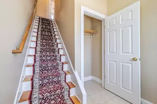 4 Harbor View Ln, Norwich, CT 06360 - Photo 10