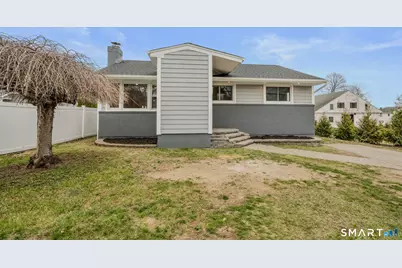 1092 Ocean Avenue, New London, CT 06320 - Photo 6