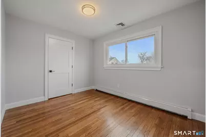 1092 Ocean Avenue, New London, CT 06320 - Photo 26