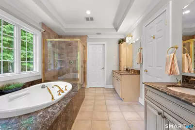 12 Logans Way, Danbury, CT 06811 - Photo 24