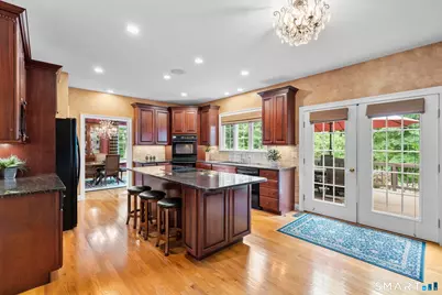 12 Logans Way, Danbury, CT 06811 - Photo 4