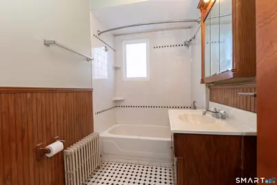 25 Clifton Street, Wallingford, CT 06492 - Photo 14