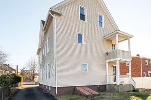 25 Clifton St, Wallingford, CT 06492 - Photo 2