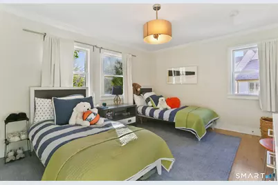 6 Meadowbank Road, Greenwich, CT 06870 - Photo 12