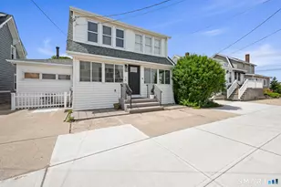 14 Jamaica Ct, East Haven, CT 06512 - Photo 2