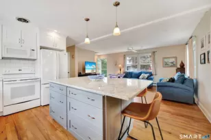 17 Willard St, Old Saybrook, CT 06475 - Photo 10