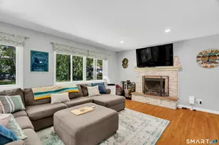 13 Foxcroft Rd, East Lyme, CT 06357 - Photo 2