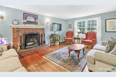 21 Overlook Place, Trumbull, CT 06611 - Photo 6