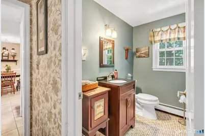 21 Overlook Place, Trumbull, CT 06611 - Photo 14