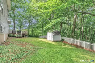 21 Overlook Pl, Trumbull, CT 06611 - Photo 38