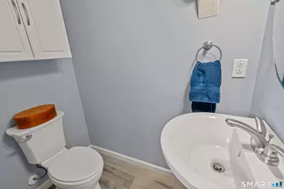 39 Chapman Chase #39, Windsor Locks, CT 06096 - Photo 14