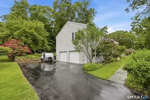 32 Whippoorwill Rd, Bethel, CT 06801 - Photo 2