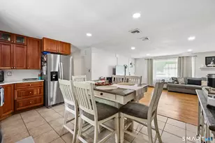 94 Roosevelt St Ext, New Haven, CT 06513 - Photo 10