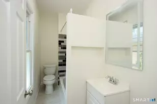 15 Walnut St, West Haven, CT 06516 - Photo 20