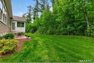 8 Carson Way, Simsbury, CT 06070 - Photo 4