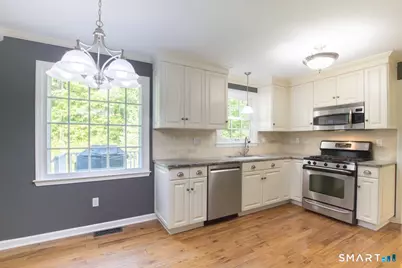 37 Vintage Road, Trumbull, CT 06611 - Photo 10