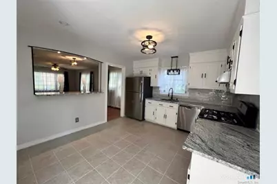 1079 Brooklawn Avenue, Fairfield, CT 06825 - Photo 10