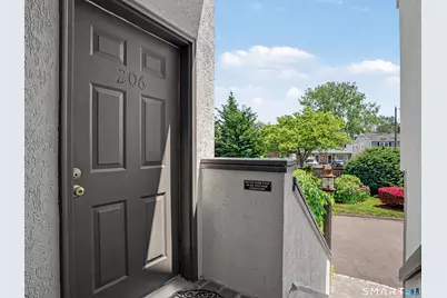 89 Harbor Drive #206, Stamford, CT 06902 - Photo 2